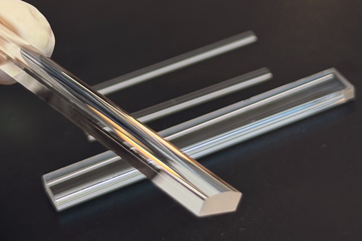 Large Cylindrical Lenses